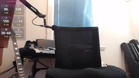 _xxrockstarloverxx_ online show from October 23, 2025, 9:35 pm