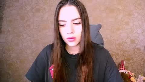 Alisa online show from May 8, 2026, 6:08 am