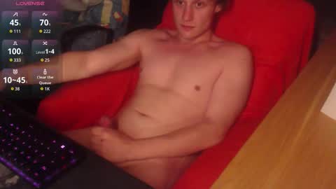 _yourcuteboy_ online show from December 5, 2025, 8:16 pm