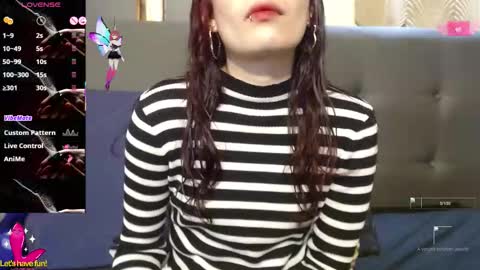 Yuyi online show from September 13, 2025, 1:38 am