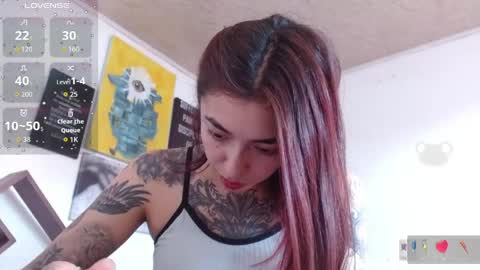 Zoe  online show from May 19, 2026, 6:14 pm