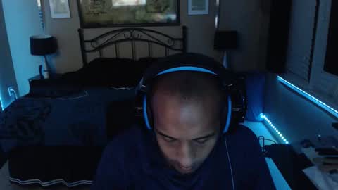 a4orce online show from April 8, 2026, 2:33 am