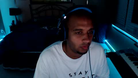 a4orce online show from June 19, 2026, 1:43 am