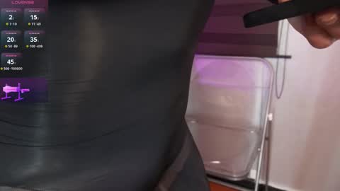 Alexandra  online show from December 21, 2025, 9:05 am