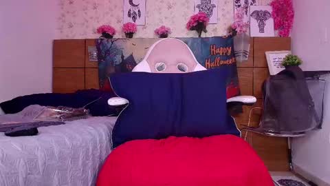 Aisha online show from October 8, 2025, 11:52 am