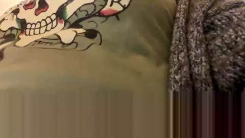 a_rae93 online show from October 16, 2025, 10:49 am