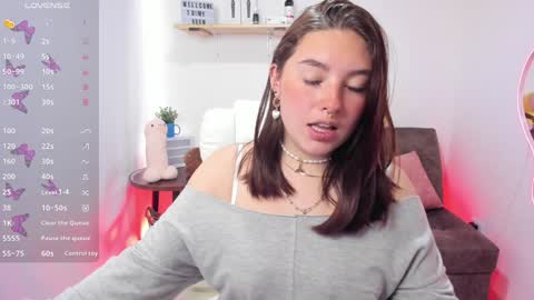 Snapshot of aaaaamy_1 chatting on December 8, 2024, 10:03 pm Aamy online show from December 8, 2024, 10:03 pm