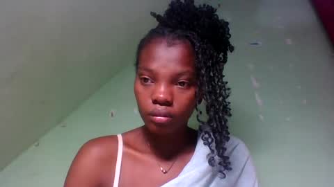 aadienne online show from June 20, 2026, 8:22 pm