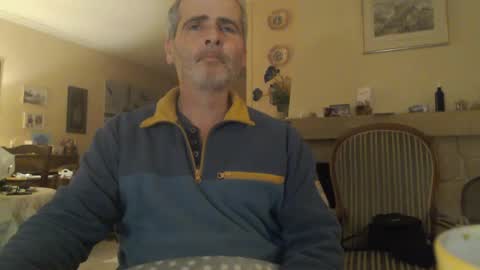 Aalex1717 online show from January 9, 2025, 11:45 pm