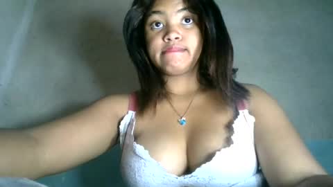 Snapshot of aariciah chatting on June 23, 2026, 4:21 am aariciah online show from June 23, 2026, 4:21 am