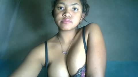 Snapshot of aariciah chatting on July 28, 2026, 3:24 am aariciah online show from July 28, 2026, 3:24 am