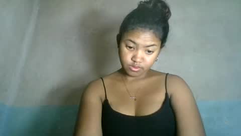 Snapshot of aariciah chatting on July 31, 2026, 12:43 am aariciah online show from July 31, 2026, 12:43 am