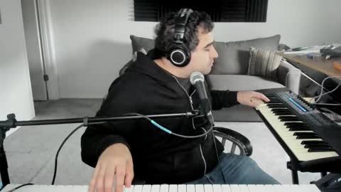 Snapshot of aaroleplayer chatting on November 1, 2025, 8:22 pm Aaron online show from November 1, 2025, 8:22 pm