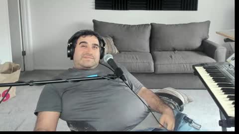 Aaron online show from April 22, 2026, 10:22 pm