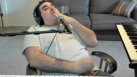 Aaron online show from May 25, 2026, 10:38 pm