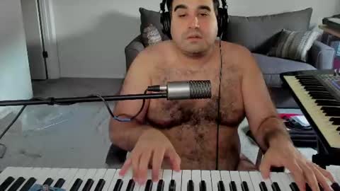 Aaron online show from July 11, 2026, 5:04 pm