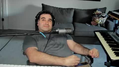Aaron online show from July 23, 2026, 11:46 pm