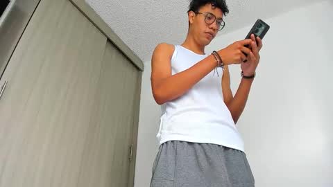 Snapshot of aaron_blake08 chatting on January 6, 2026, 1:37 pm Aaron Blake08 online show from January 6, 2026, 1:37 pm