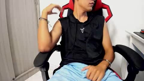 Snapshot of aaron_blake08 chatting on January 7, 2026, 4:59 am Aaron Blake08 online show from January 7, 2026, 4:59 am