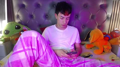 Snapshot of aaron_blink1 chatting on January 13, 2025, 8:04 pm Aaron online show from January 13, 2025, 8:04 pm