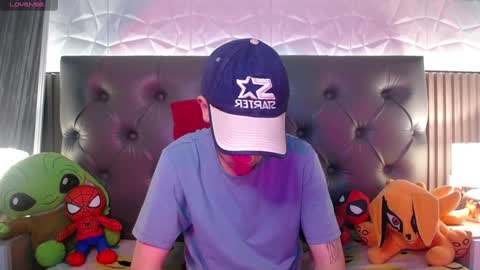 Snapshot of aaron_blink1 chatting on January 28, 2025, 3:57 pm Aaron online show from January 28, 2025, 3:57 pm