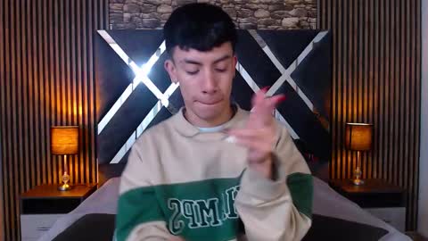 Snapshot of aaron_blink1 chatting on September 18, 2025, 3:14 pm Aaron online show from September 18, 2025, 3:14 pm