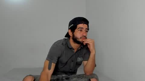 aaron_go online show from June 24, 2026, 5:17 am