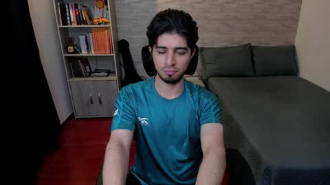 Aaron online show from February 21, 2025, 9:43 pm