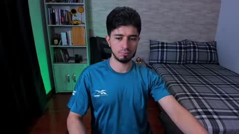 Aaron online show from September 10, 2025, 7:25 pm