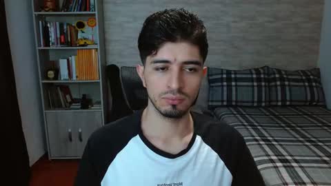 Aaron online show from October 13, 2025, 7:14 pm