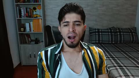 Aaron online show from October 16, 2025, 6:42 pm