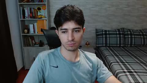 Aaron online show from November 3, 2025, 7:48 pm