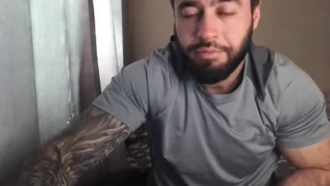 Snapshot of aaron_royal chatting on May 10, 2026, 4:28 am Davin tayl online show from May 10, 2026, 4:28 am