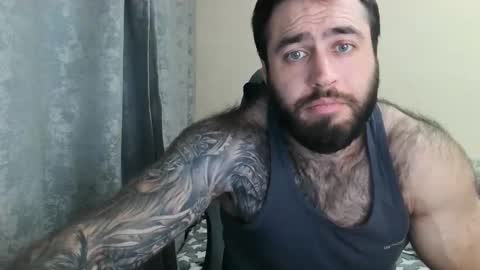 Snapshot of aaron_royal chatting on May 25, 2026, 4:02 pm Davin tayl online show from May 25, 2026, 4:02 pm
