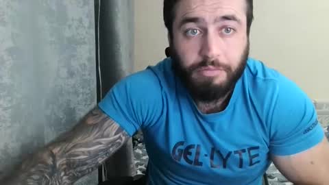 Snapshot of aaron_royal chatting on May 29, 2026, 3:54 pm Davin tayl online show from May 29, 2026, 3:54 pm