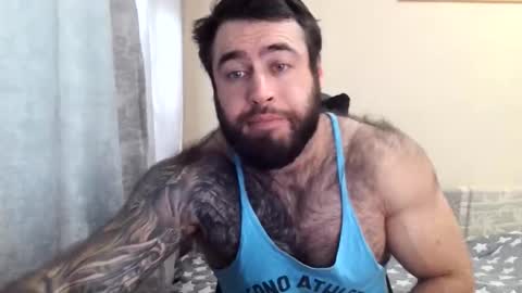 Snapshot of aaron_royal chatting on June 9, 2026, 3:40 am Davin tayl online show from June 9, 2026, 3:40 am