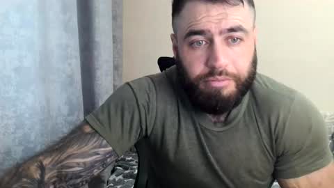 Snapshot of aaron_royal chatting on June 13, 2026, 3:37 am Davin tayl online show from June 13, 2026, 3:37 am
