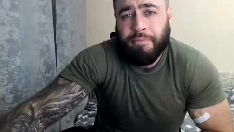 Snapshot of aaron_royal chatting on June 15, 2026, 4:42 pm Davin tayl online show from June 15, 2026, 4:42 pm