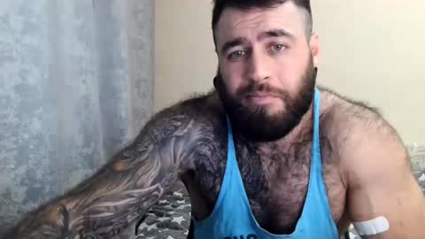 Snapshot of aaron_royal chatting on June 17, 2026, 1:12 pm Davin tayl online show from June 17, 2026, 1:12 pm