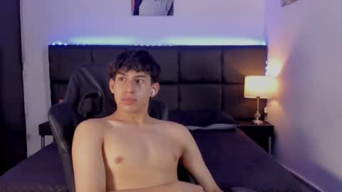 Snapshot of aaron_spencer13 chatting on September 29, 2025, 6:57 pm Aron online show from September 29, 2025, 6:57 pm