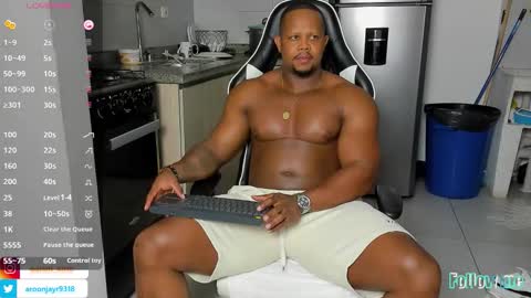 Aaron online show from October 29, 2025, 12:02 am