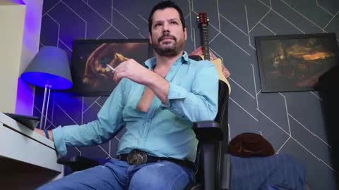 Aaron online show from December 1, 2025, 5:45 am