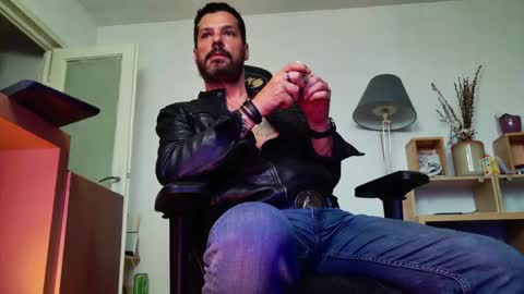 Aaron online show from June 2, 2026, 5:26 pm