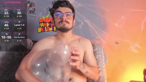 aaronfuentes7 online show from October 18, 2025, 7:58 pm