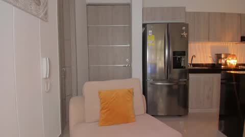 Snapshot of aaronmagnum chatting on December 10, 2024, 7:00 pm Aaron online show from December 10, 2024, 7:00 pm