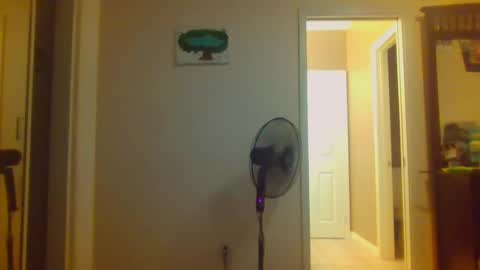 Snapshot of aaronprezent chatting on October 5, 2025, 7:50 am aaronprezent online show from October 5, 2025, 7:50 am