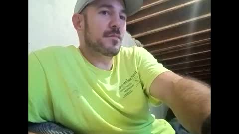 aaronshere888888 online show from October 4, 2025, 2:09 am