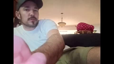 aaronshere888888 online show from April 1, 2026, 2:01 am