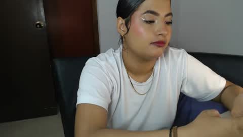 abbie777 online show from September 30, 2025, 9:31 pm