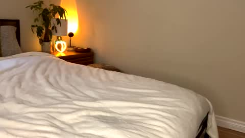 Abbie online show from February 10, 2025, 6:45 pm